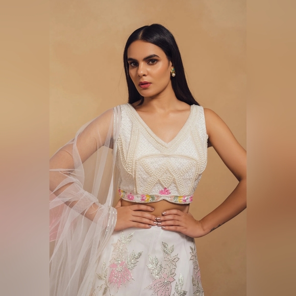 SR Pearl White Net Gota Patti Lace Worked Lehenga - Picture 2 of 2